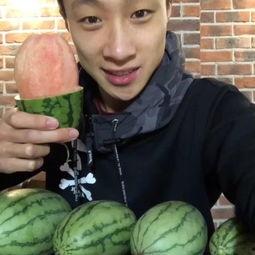 山西网红吃瓜事件视频曝光,揭秘背后真相